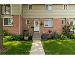 2 - 486 SPRINGBANK AVENUE N - 7