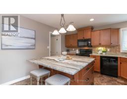 16 KENSINGTON COURT - 15