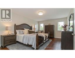 16 KENSINGTON COURT - 22