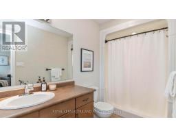 16 KENSINGTON COURT - 24