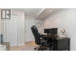 16 KENSINGTON COURT - 34