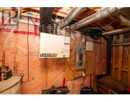 1728 BEAVERBROOK AVENUE - 19