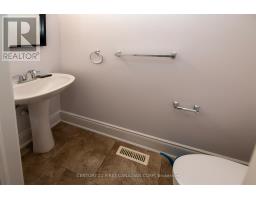 1728 BEAVERBROOK AVENUE - 6