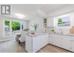 41 FENNELL CRESCENT - 10