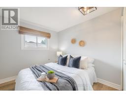 41 FENNELL CRESCENT - 19