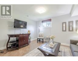41 FENNELL CRESCENT - 25