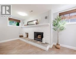 41 FENNELL CRESCENT - 27