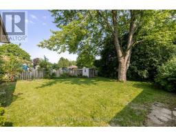 41 FENNELL CRESCENT - 33