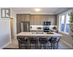 195 - 177 EDGEVALLEY ROAD - 3