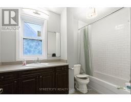 1053 OXFORD STREET E - 13