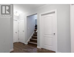 1053 OXFORD STREET E - 17