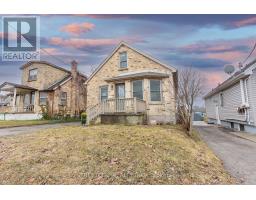 1053 OXFORD STREET E - 2