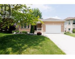 581 HARRIS CIRCLE - 2