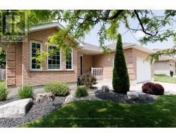581 HARRIS CIRCLE - 5