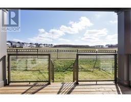 15 - 1080 UPPERPOINT AVENUE - 39