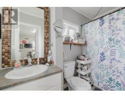 245 SYDENHAM STREET E - 12