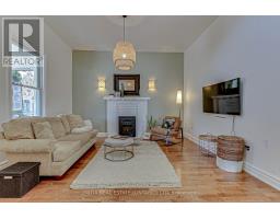 30 CARTWRIGHT STREET - 11