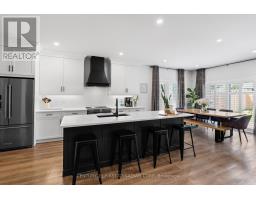 3 HARDY COURT - 22