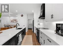3 HARDY COURT - 26