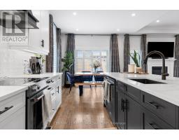 3 HARDY COURT - 28