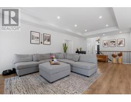 3 HARDY COURT - 34