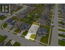 3 HARDY COURT - 7