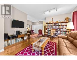 99 DUCHESS AVENUE - 23