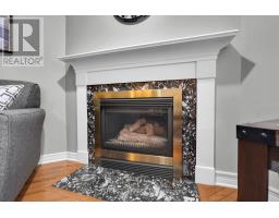 3 - 410 AMBLESIDE DRIVE - 5