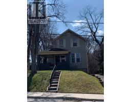 40 SPRINGBANK DRIVE - 1