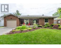 40 HAVENRIDGE CRESCENT - 1