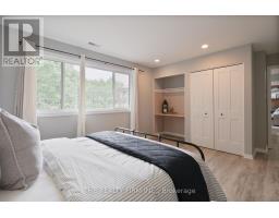 40 HAVENRIDGE CRESCENT - 25