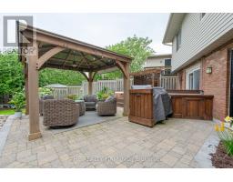40 HAVENRIDGE CRESCENT - 32