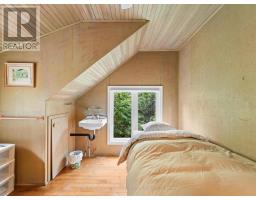 33 LAKESHORE DRIVE - 24