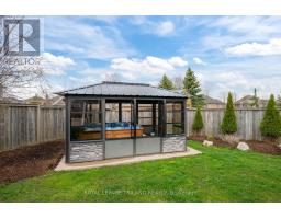 19 CHAMBERLAIN COURT - 29