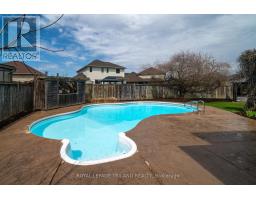 19 CHAMBERLAIN COURT - 32