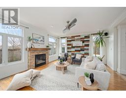 19 CHAMBERLAIN COURT - 6