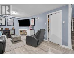 65 - 720 DEVERON CRESCENT - 22