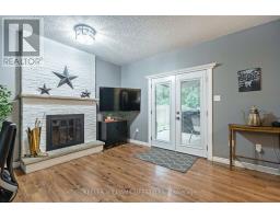 21 BEECHBANK CRESCENT - 16