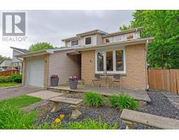 21 BEECHBANK CRESCENT - 2