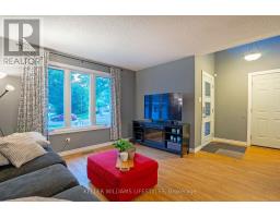 21 BEECHBANK CRESCENT - 3