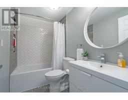 21 BEECHBANK CRESCENT - 32