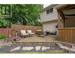 21 BEECHBANK CRESCENT - 38