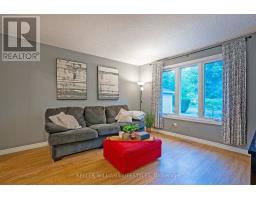21 BEECHBANK CRESCENT - 5