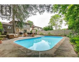 14 MCTAGGART CRESCENT - 42