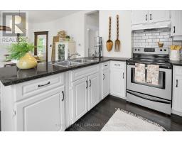 125 WESTON STREET - 10