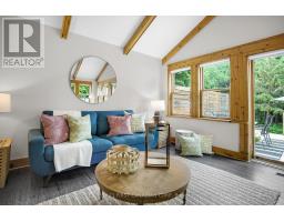 125 WESTON STREET - 15