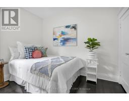 125 WESTON STREET - 18