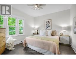 125 WESTON STREET - 22