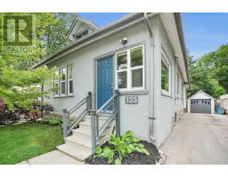 125 WESTON STREET - 3