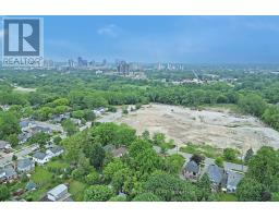125 WESTON STREET - 36